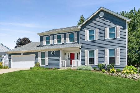 2254 Remington Drive, Naperville, Illinois 60565, USA