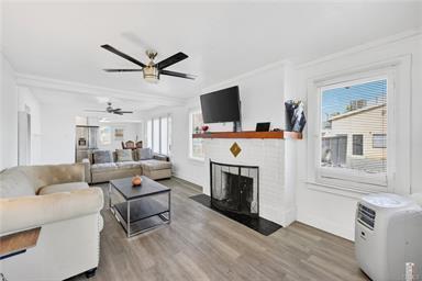 247 E. 80th St, Los Angeles, California 90003, USA