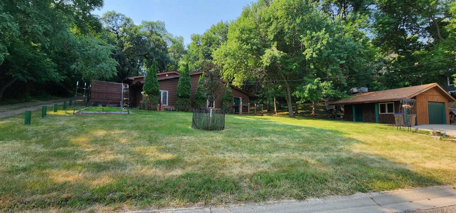 625 1/2 5th St SE, Minot, Dakota Du Nord 58701, États-Unis