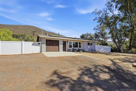 1315 Hillcrest Dr, Alpine, California 91901, USA