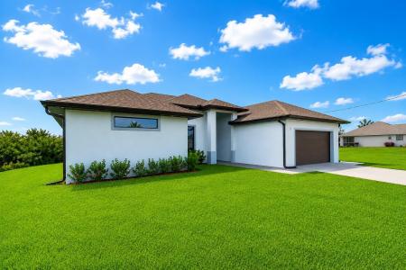 1806 NE 21st Place, Cape Coral, Florida 33909, USA