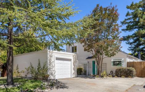 116 Saratoga Ct, Petaluma, California 94954, USA