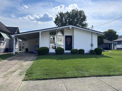 813 2nd Avenue, New Cumberland, West Virginia 26047, USA