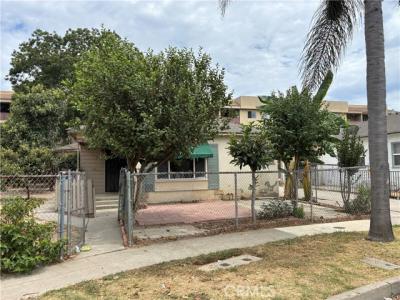 1529 N Van Ness, Santa Ana, California 92706, USA