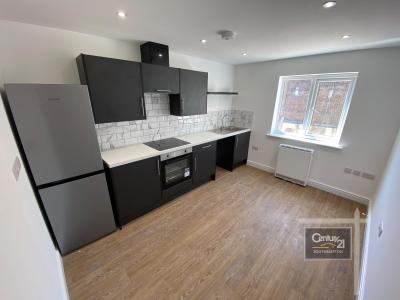 82, New Home, Reino Unido