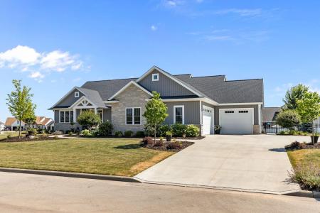 3001 W Old Oak Drive, Appleton, Wisconsin 54913, USA