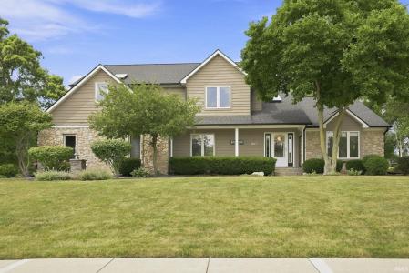 1817 Woodland Lake Pass, Fort Wayne, Indiana 46825, États-Unis
