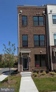 13797 Chrisswind Avenue, Woodbridge, Virginia 22191, Stati Uniti