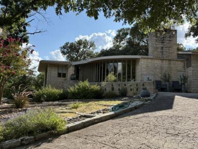 228 N Galbraith Ave, Kerrville, Texas 78028, USA