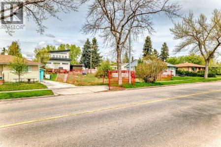523 NORTHMOUNT DRIVE NORTHWEST, Calgary, Alberta T2K 3J1, Canadá