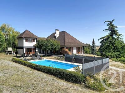 Riom, Auvergne 63200, France
