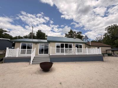 2509 E Surrey, Harrison, Michigan 48625, USA