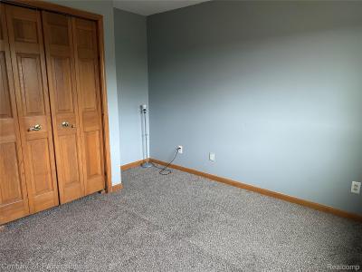 12220 Moceri Drive, GrandBlanc, Michigan 48439, États-Unis