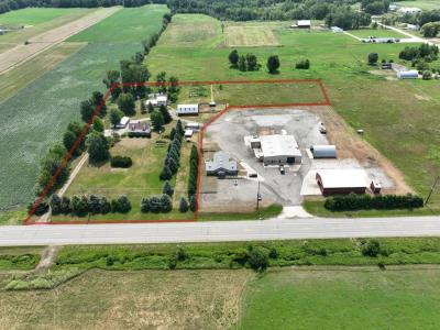 3810 W 72nd Street, Newaygo, Michigan 49337, USA
