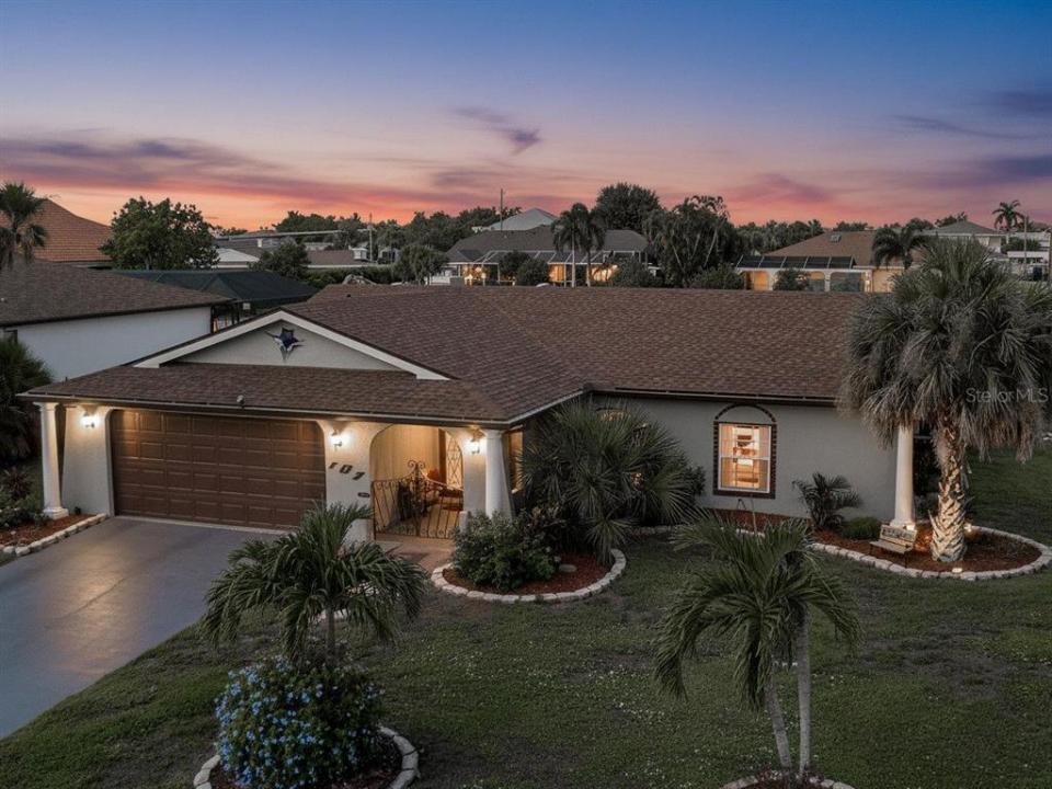 107 Peckham Street SW, Port Charlotte, Flórida 33952, Estados Unidos