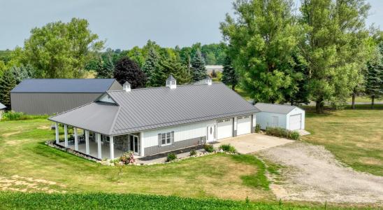 2282 N Lake Wilson Road, Hillsdale, Michigan 49242, États-Unis