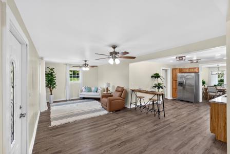 301 W Finger Street, Landrum, South Carolina 29356, USA