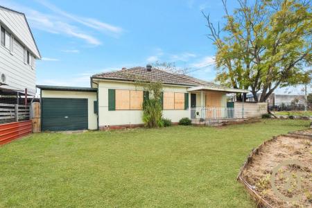 1 Grimson Crescent, Liverpool, NSW 2170, Australia