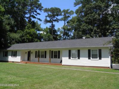 3916 Riviera Drive, Elm City, North Carolina 27822, USA