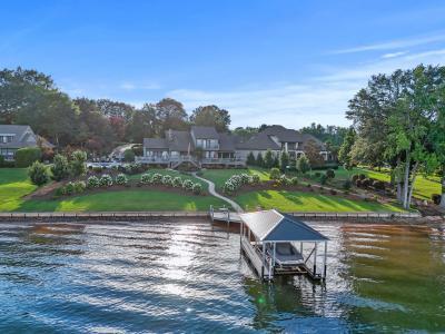 333 Watercrest Drive, Inman, South Carolina 29349, USA