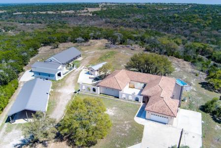 305 Teague Rd, Kerrville, Texas 78028, USA