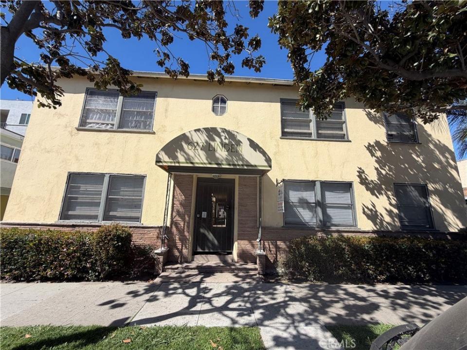 627 Linden Avenue #18, Long Beach, California 90802