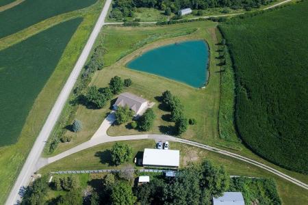 1836 Eaton Avenue, Leighton, Iowa 50143, USA
