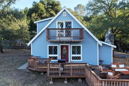 7760 Valle Ave., Atascadero, California 93422, USA