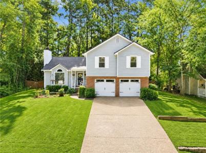 3513 Robin Lane, Acworth, Georgia 30101, USA