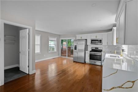 11 Baldwin Court, Providence, Rhode Island 02907, USA