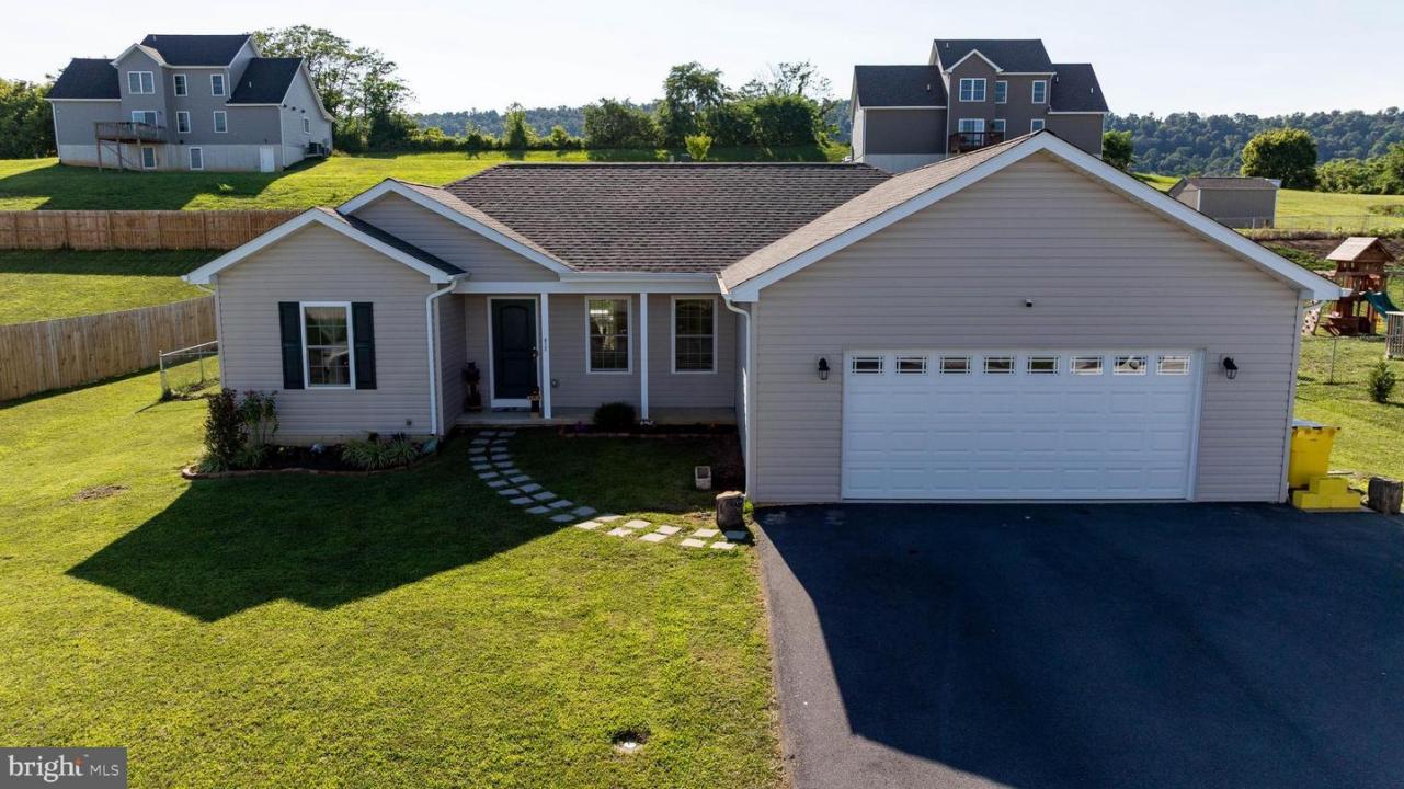 812 Duckwoods Lane, Martinsburg, Virginie Occidentale 25403, États-Unis