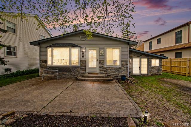 1210 Sunrise Park Street, Genoa Twp, 미시건 48843, 미국