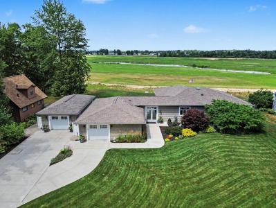71 E Lakeshore, Hope, Michigan 48628, USA