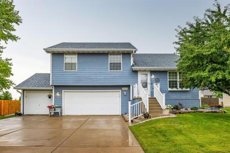 1004 15th Street Se, Bondurant, Iowa 50035, USA