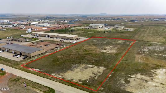 3228 111h Avenue, Dickinson, North Dakota 58601, USA