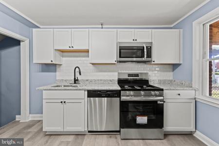 3693 Kenyon Ave, BALTIMORE, Maryland 21213, USA