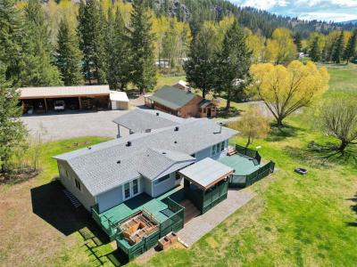 1094 HIGHWAY 5A, Princeton, British Columbia V0X 1W0, Canada