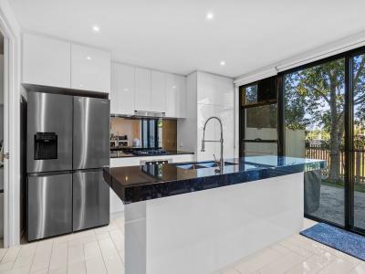 2 Theatre Drive, Benowa, QLD 4217, Australia