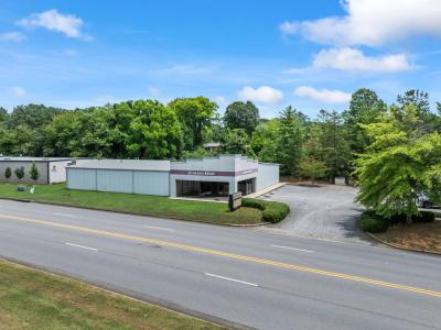 2450 Mall Rd., Florence, Alabama 35630, Estados Unidos