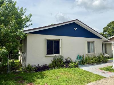 7714 SW 8th Court, North Lauderdale, Florida 33068, USA