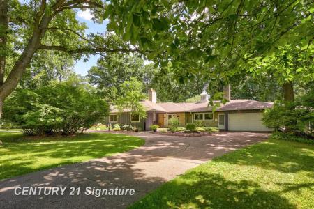1 N Center Woods, Saginaw, Michigan 48638, USA