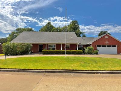 502 Pool Lane, Shawnee, Oklahoma 74801, USA
