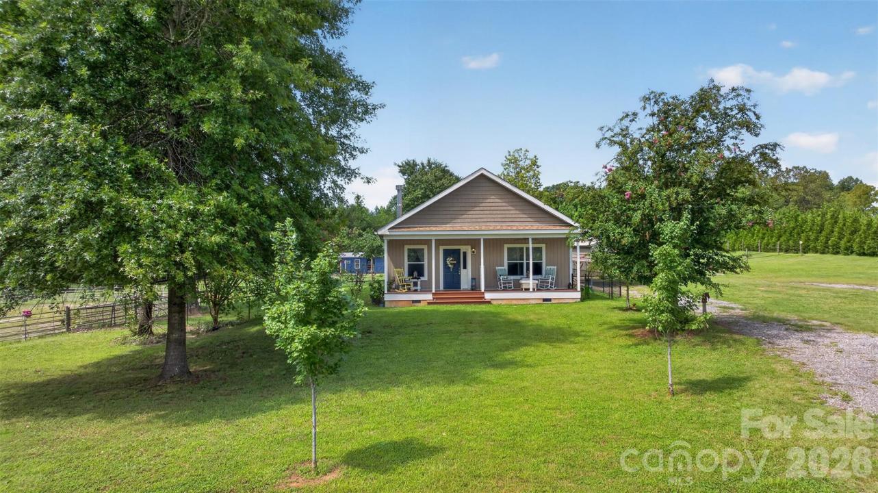 1568 John Smith Road, Columbus, North Carolina 28722, USA