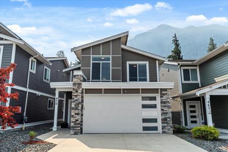 470 FORT STREET, Hope, British Columbia V0X 1L4, Canada
