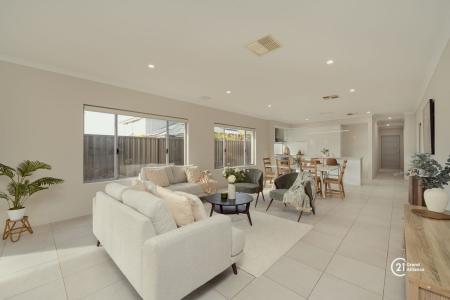 4 Caraway Street, Treeby, WA 6164, Australia