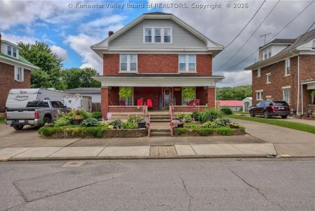 208 Race Street, Ravenswood, West Virginia 26164, USA