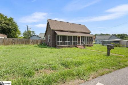 6 Lyman Street, Pelzer, South Carolina 29669, USA