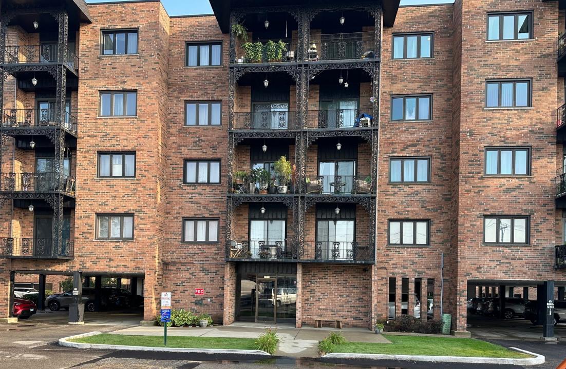 9355 Landings Lane #301, Des Plaines, Illinois 60016, Estados Unidos