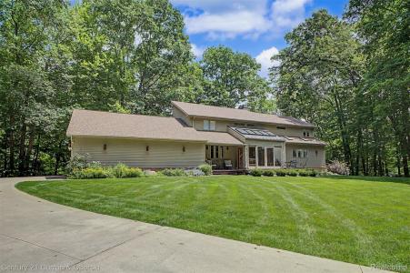 11349 Philway Court, Brighton Township, Michigan 48114