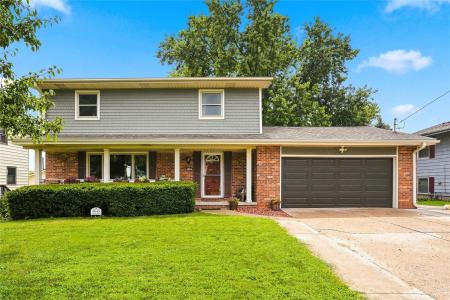 8640 Primrose Lane, Clive, Iowa 50325, USA